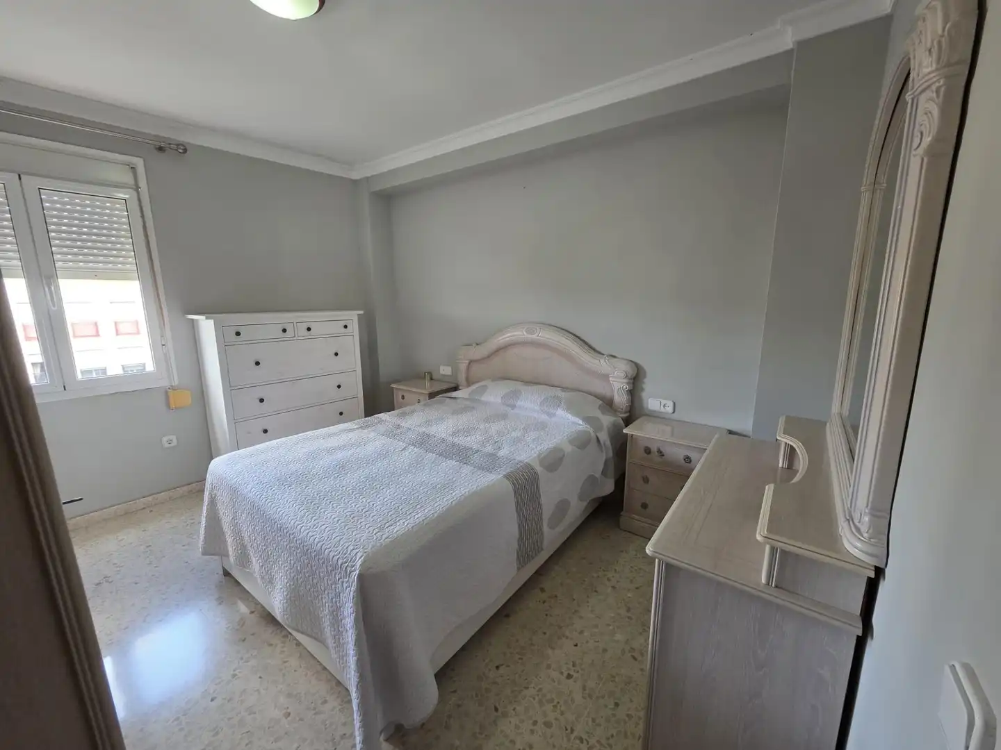 Bedroom of Flat for sale in San Roque