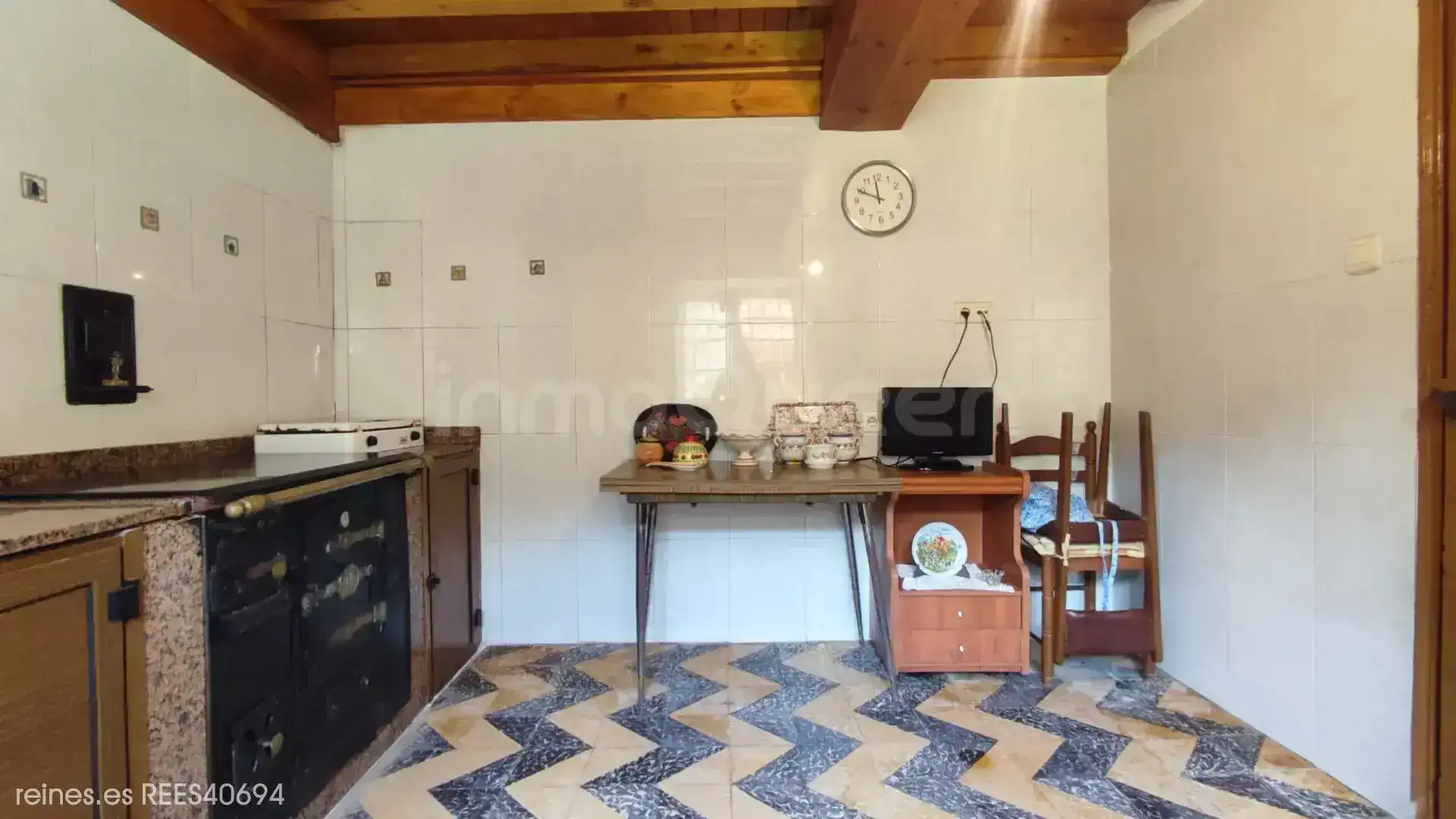 Kitchen of Houses for sale in Cabrales  with Terrace and Furnished