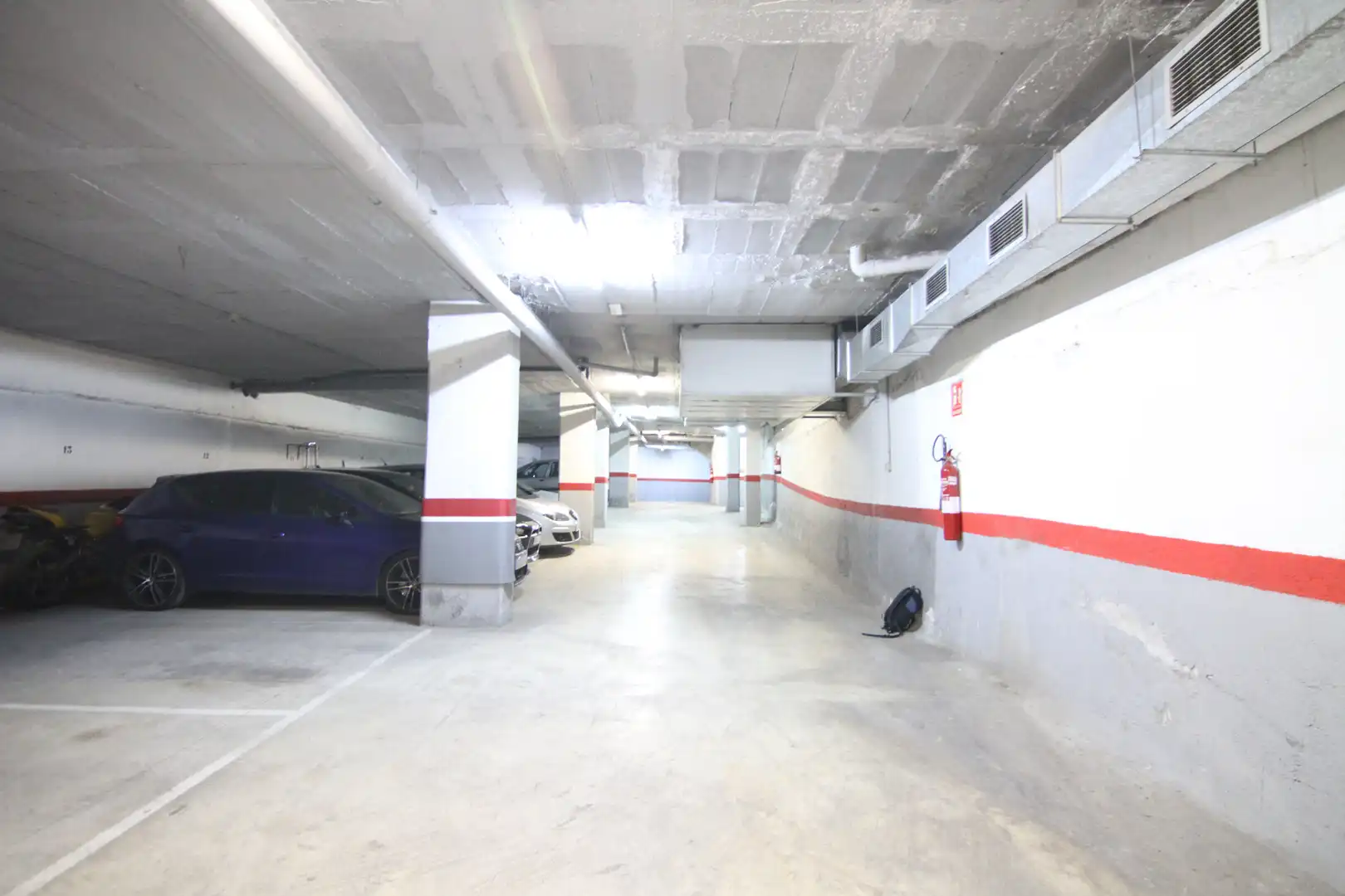 Parkplatz von Wohnung zum Verkauf in Olesa de Montserrat mit Klimaanlage, Heizung und Ofen