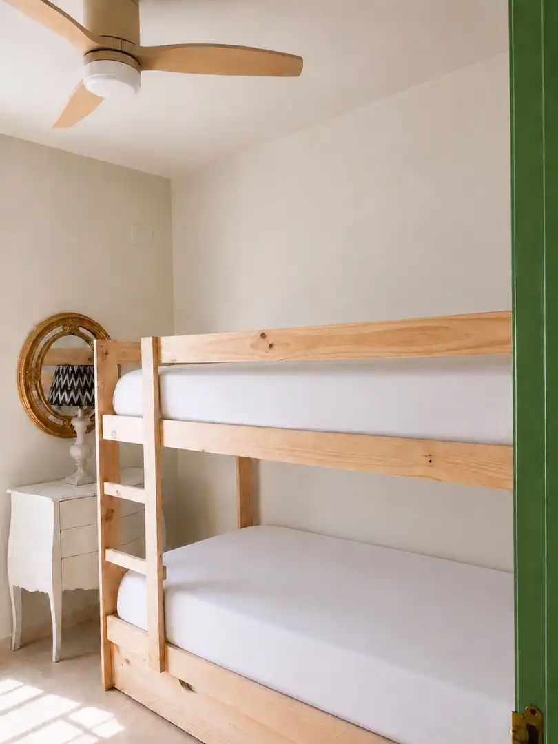Dormitori de Apartament de lloguer en Dénia amb Aire condicionat, Calefacció i Piscina