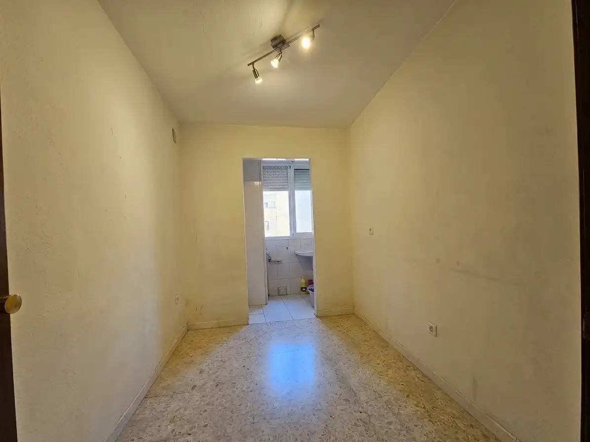 Flat for sale in Macarena