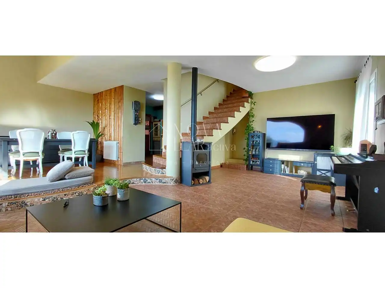 Sala d'estar de Casa o xalet en venda en L'Ametlla del Vallès amb Calefacció i Jardí privat