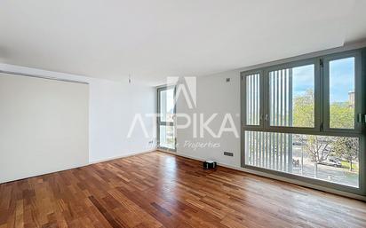 Bedroom of Flat for sale in  Barcelona Capital  with Air Conditioner, Parquet flooring and Storage room