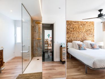 House with balcony for sale in JOSEP JUJOL 29