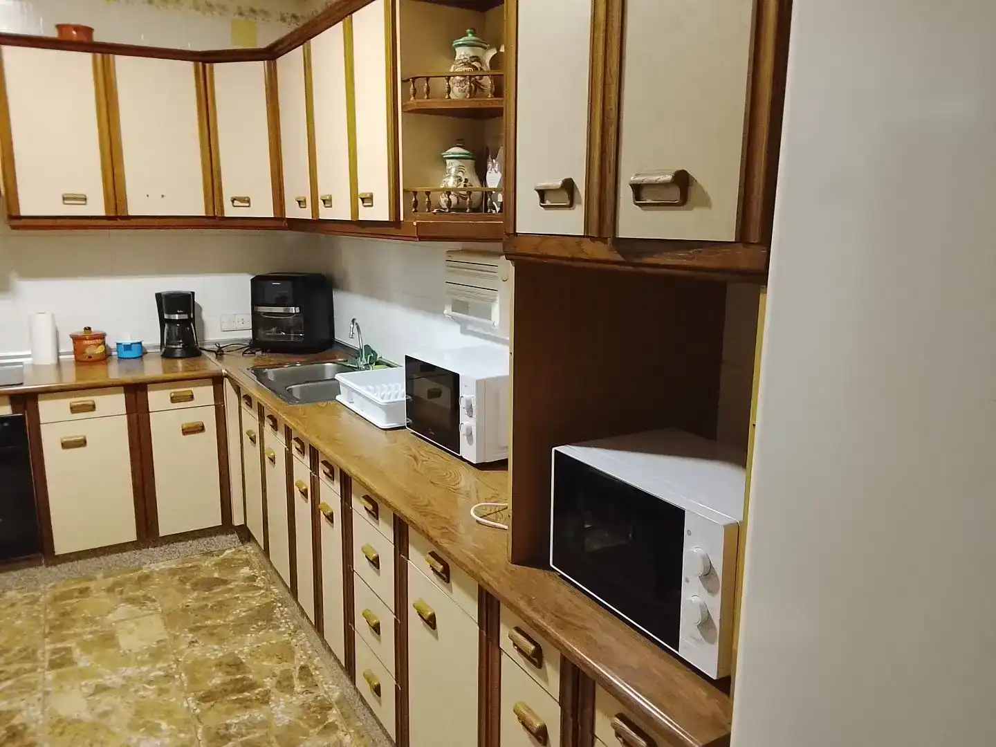 Cuina de Casa adosada de lloguer en Almagro amb Aire condicionat, Traster i Moblat