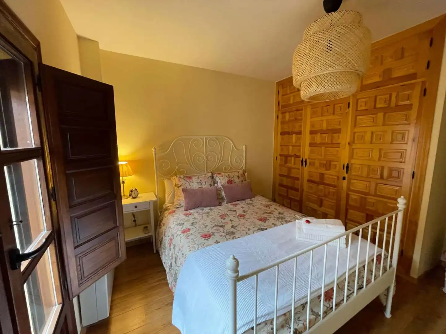 Habitación de Apartamento para compartir en Alcalá de Henares con Aire acondicionado, Terraza y Amueblado
