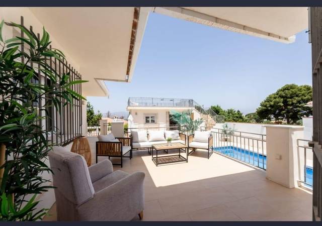 Casa-chalet en Venta en Centro