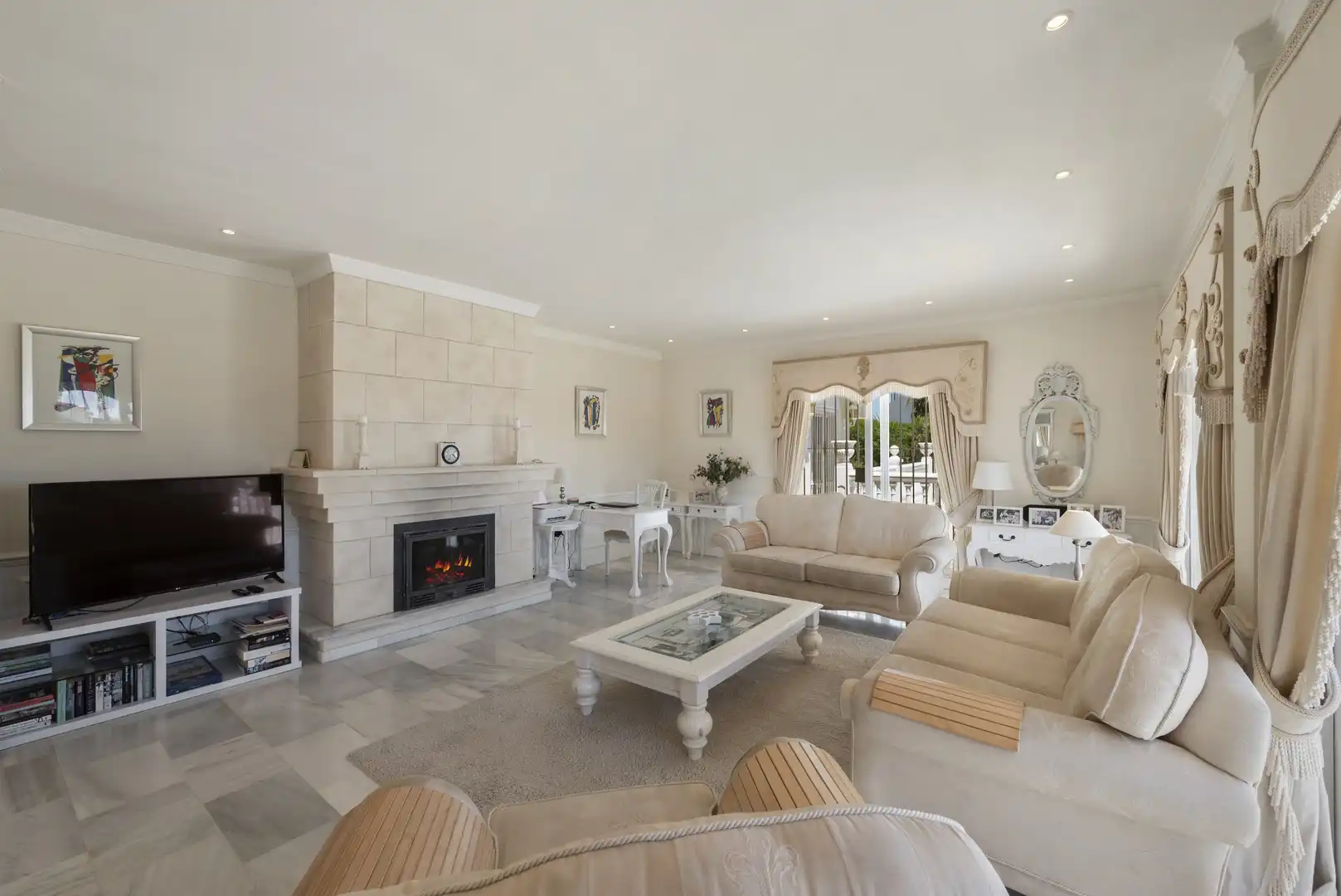 Sala de estar de Casa o chalet en venta en Mijas con Aire acondicionado, Jardín privado y Terraza