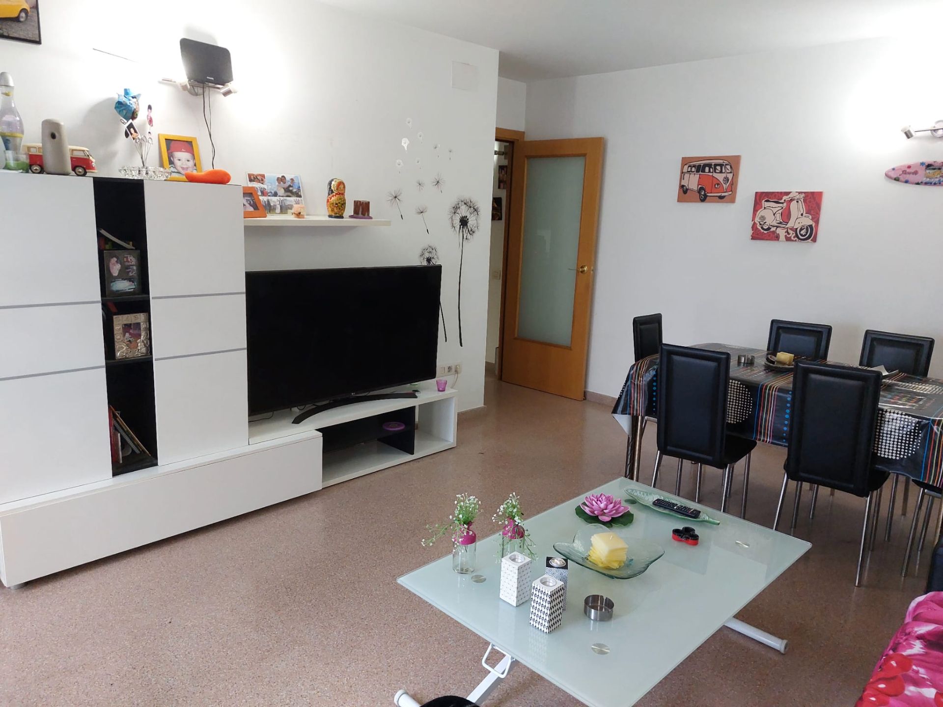 Living room of Flat for sale in  Barcelona Capital  with Oven and Balcony