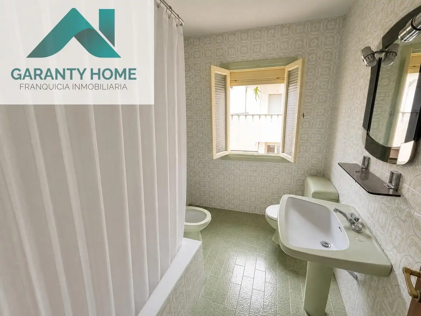 Baño de Casa o chalet en venta en Fuensanta de Martos con Terraza, Trastero y Amueblado