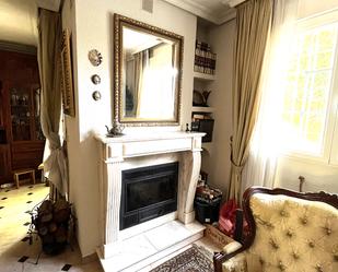 Sala d'estar de Casa o xalet en venda en Villanueva de la Cañada amb Aire condicionat, Calefacció i Jardí privat
