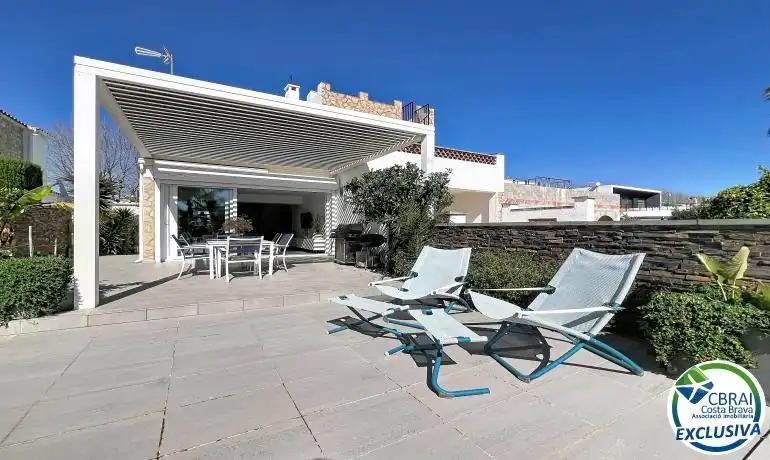 Casa con piscina en venta en Carrer Llobregat, imagen 17