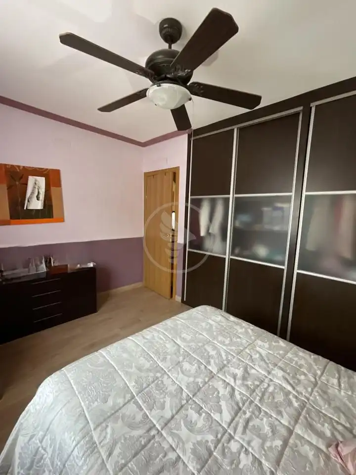 Schlafzimmer von Maisonette zum Verkauf in Linares mit Klimaanlage