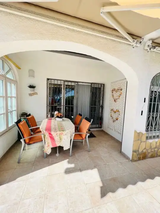 Houses for sale in Platja de Mont-roig