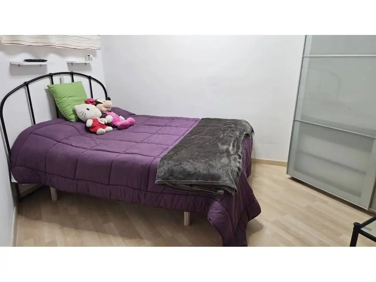 Dormitori de Pis de lloguer en Cubelles amb Calefacció, Parquet i Terrassa