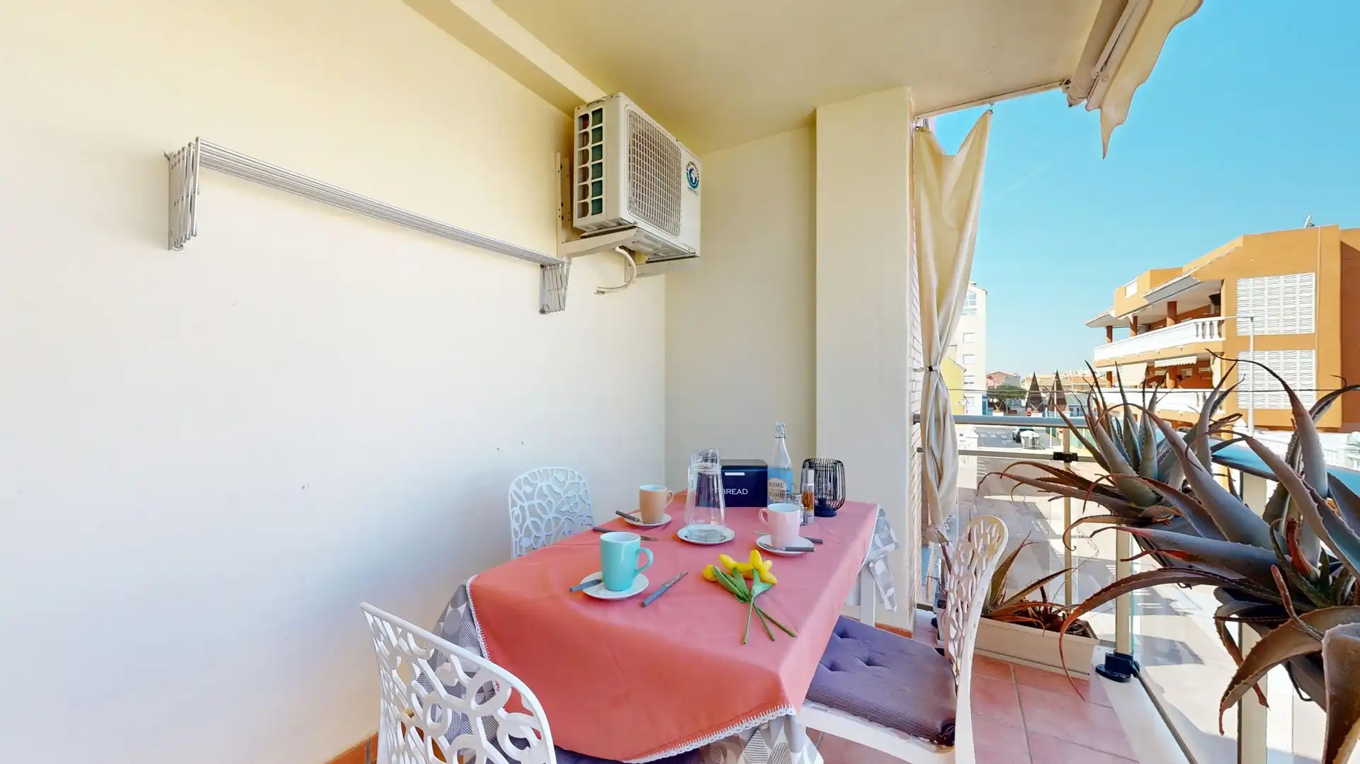 Terraza de Piso de alquiler en Chilches / Xilxes con Aire acondicionado, Calefacción y Terraza