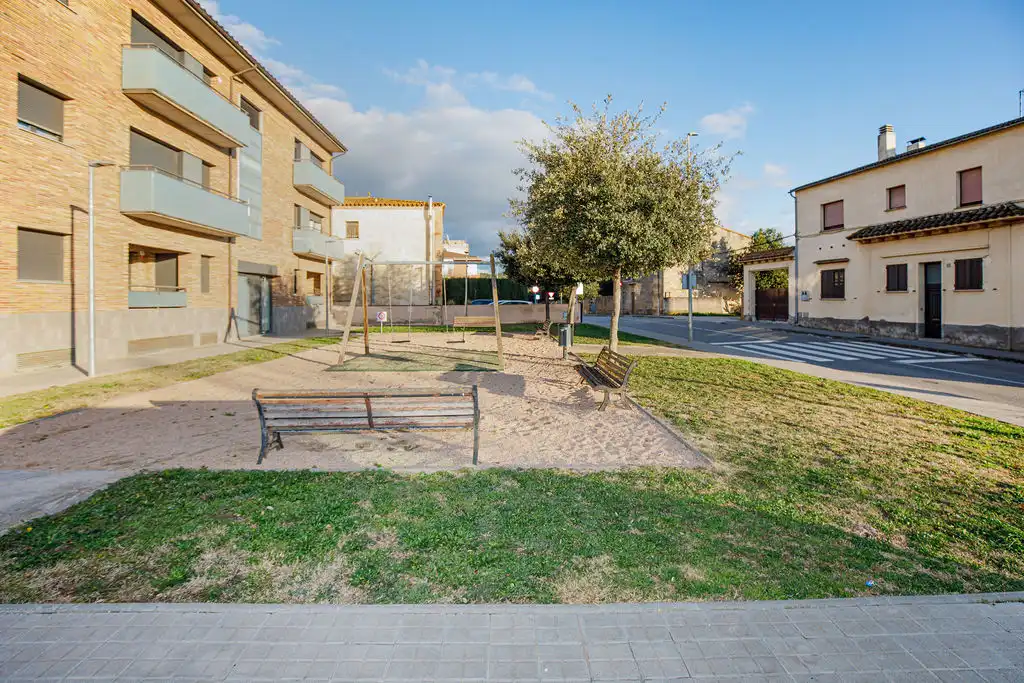 Garaje en venta en Av Alt Empordà, Bàscara