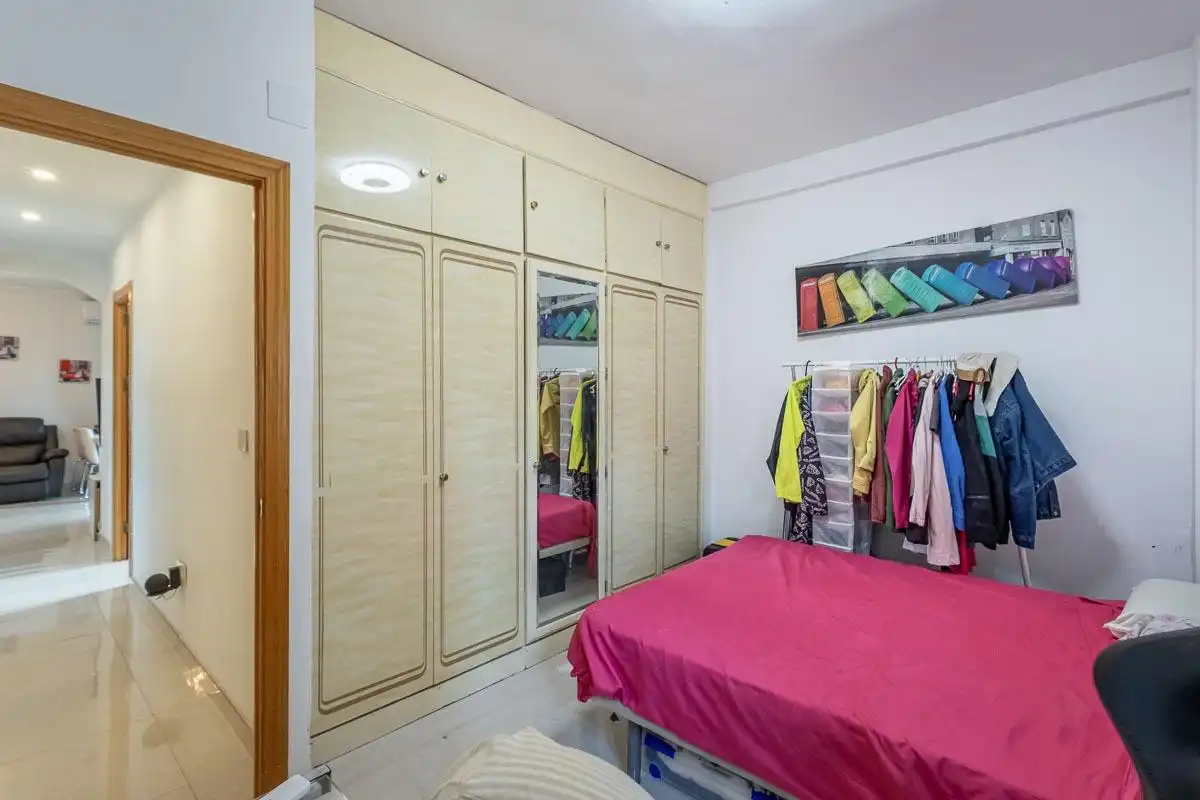 Bedroom of Flat for sale in Granada  with Air Conditioner and Terrace