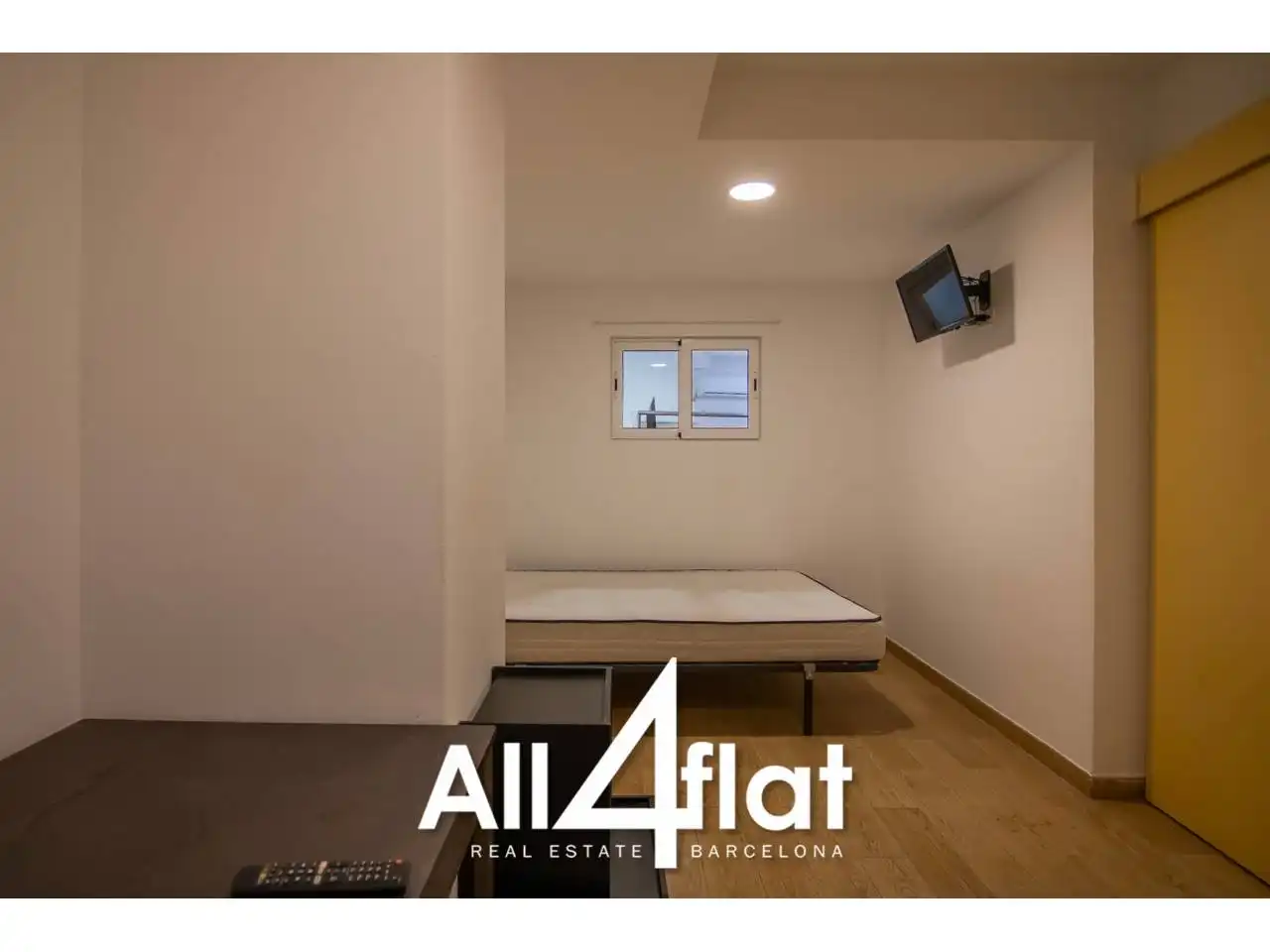 Dormitori de Estudi de lloguer en Barcelona amb Aire condicionat, Parquet i Moblat