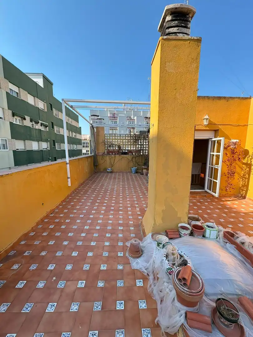 Terrassa de Casa adosada en venda en Cádiz amb Terrassa, Traster i Balcó