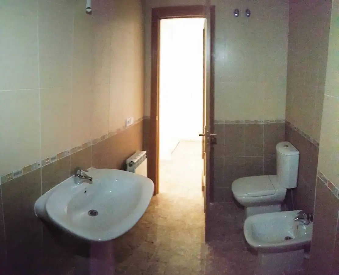 Baño de Dúplex de alquiler en Medina de Rioseco con Calefacción