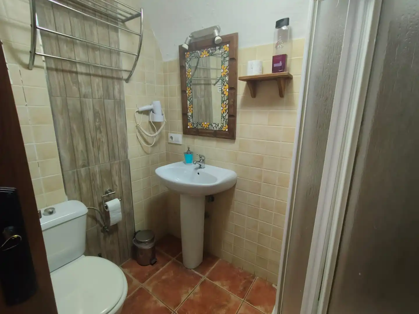 Bany de Finca rústica en venda en Guadix amb Moblat, Forn i Piscina comunitària