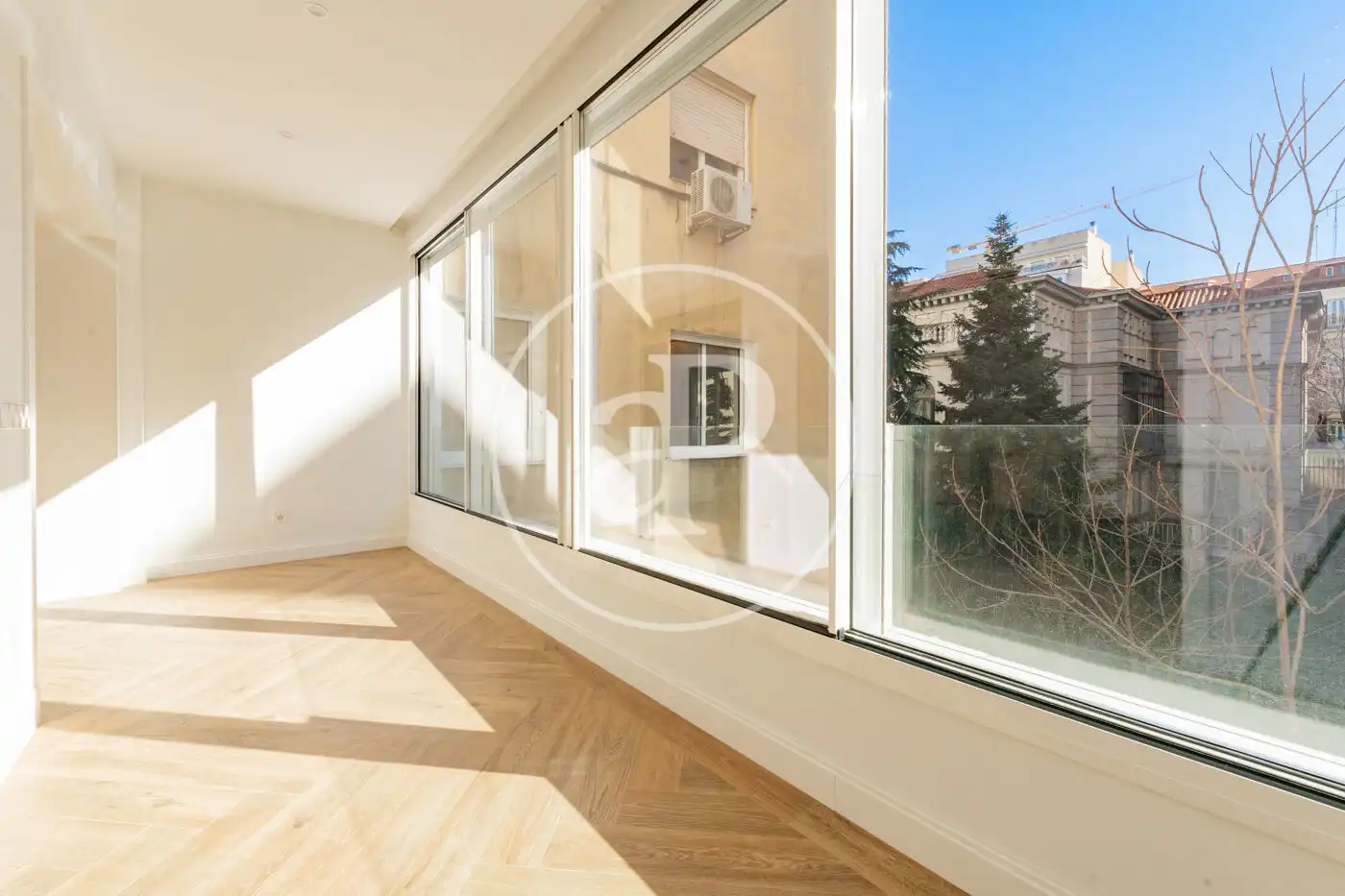 Außenansicht von Wohnung zum Verkauf in Madrid mit Klimaanlage, Heizung und Abstellraum