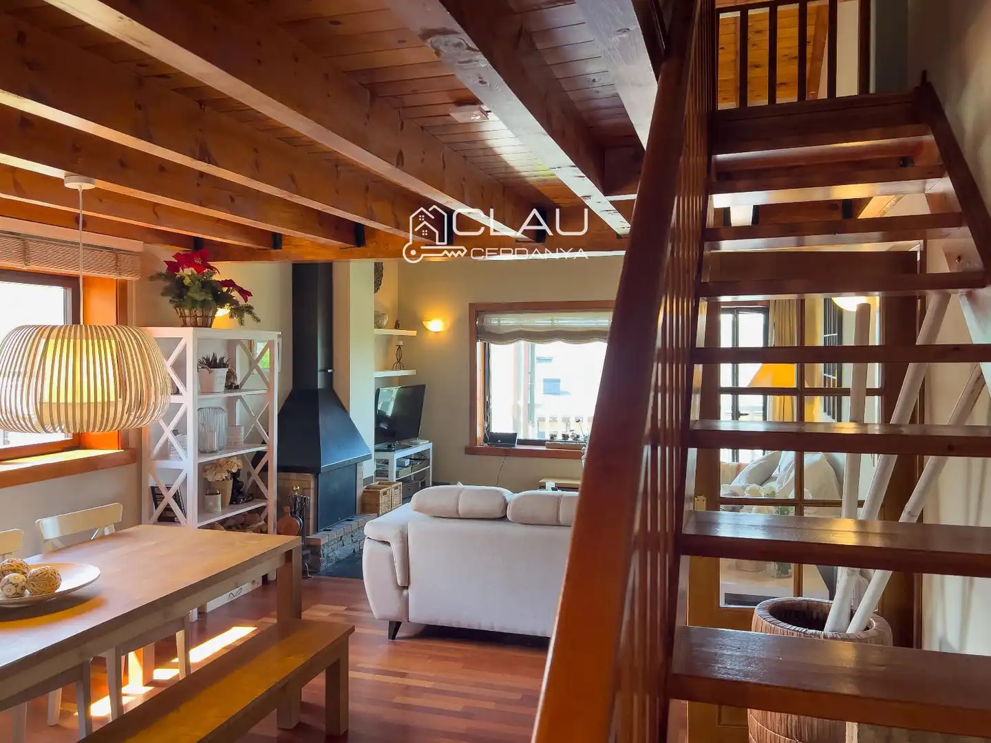 Living room of Duplexes for rent in Osséja  with Heating, Parquet flooring and Terrace