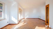 Living room of Attic for sale in Sant Cugat del Vallès  with Heating, Parquet flooring and Terrace