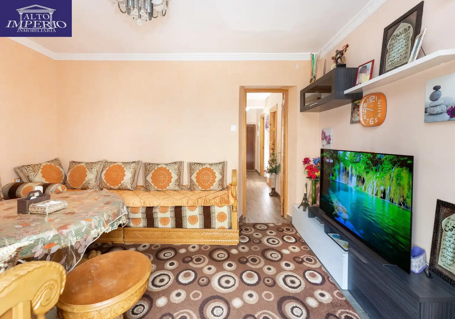 Living room of Flat for sale in Granada  with Air Conditioner, Terrace and Balcony