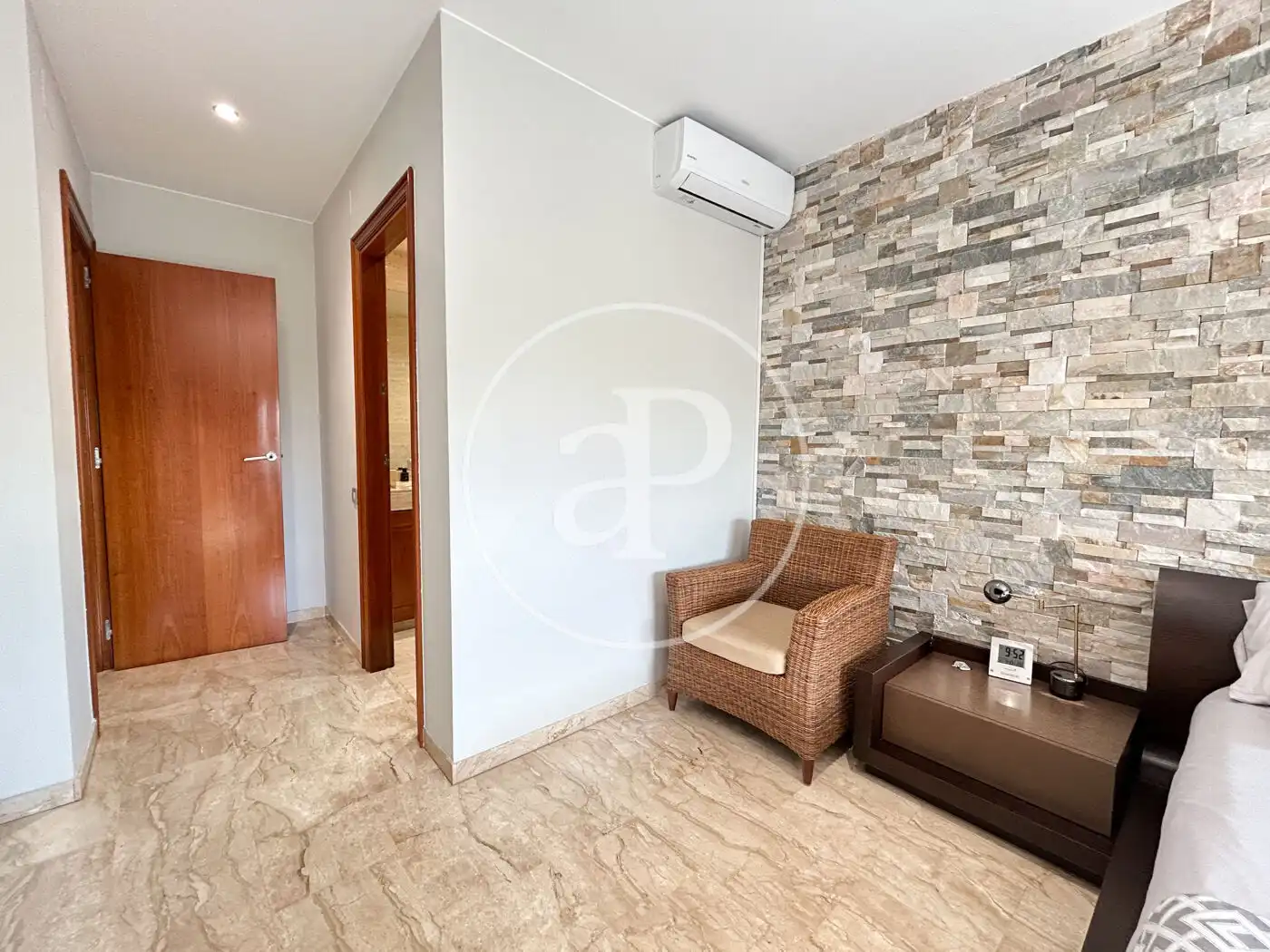 Casa con terraza en venta en Carrer de la Roureda, imagen 41