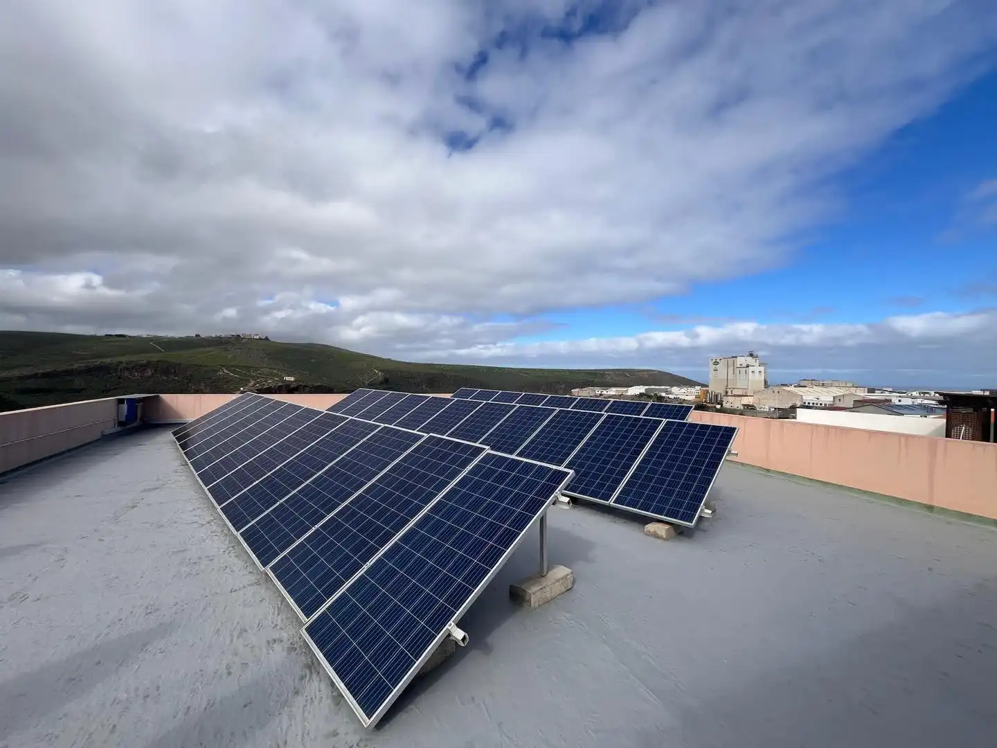 Außenansicht von Fabrikhallen zur Miete in Las Palmas de Gran Canaria