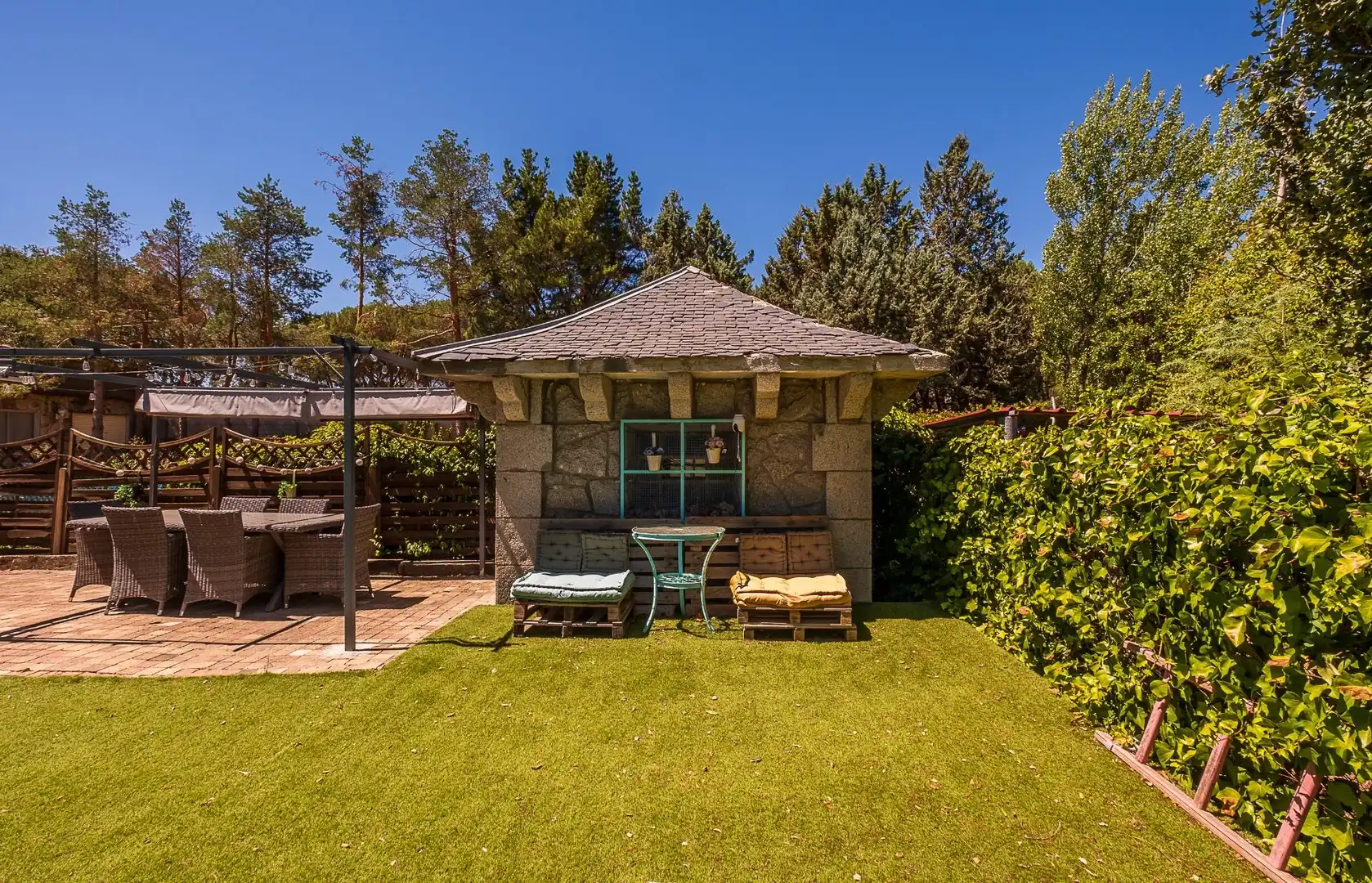 Jardí de Casa o xalet en venda en Guadarrama amb Aire condicionat, Calefacció i Jardí privat
