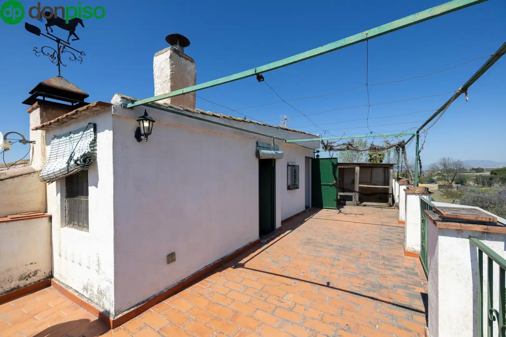Vista exterior de Finca rústica en venda en Armilla amb Jardí privat i Terrassa