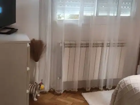Dormitori de Pis per a compartir en El Escorial amb Calefacció, Jardí privat i Parquet