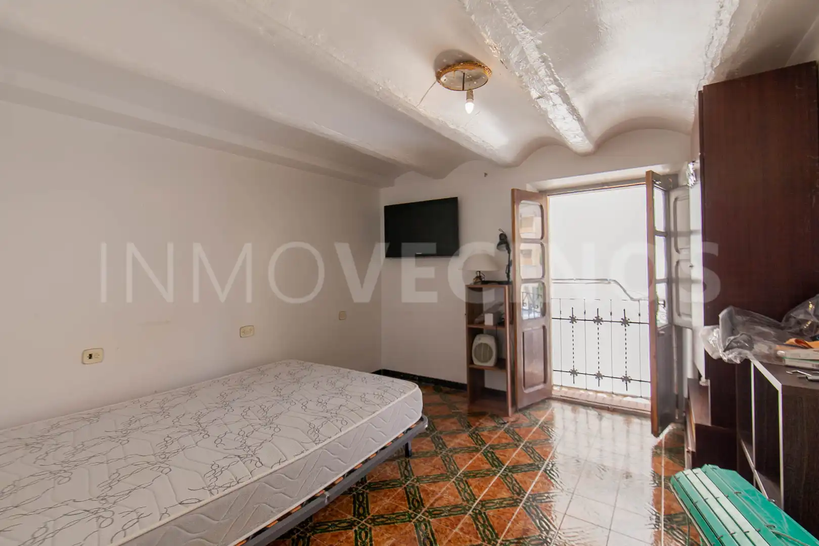 Sala d'estar de Casa adosada en venda en Cella amb Traster