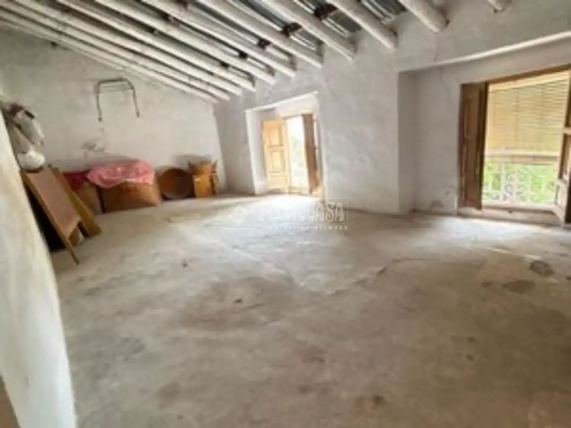Habitatge amb terrassa en venda a Torredelcampo, imagen 2