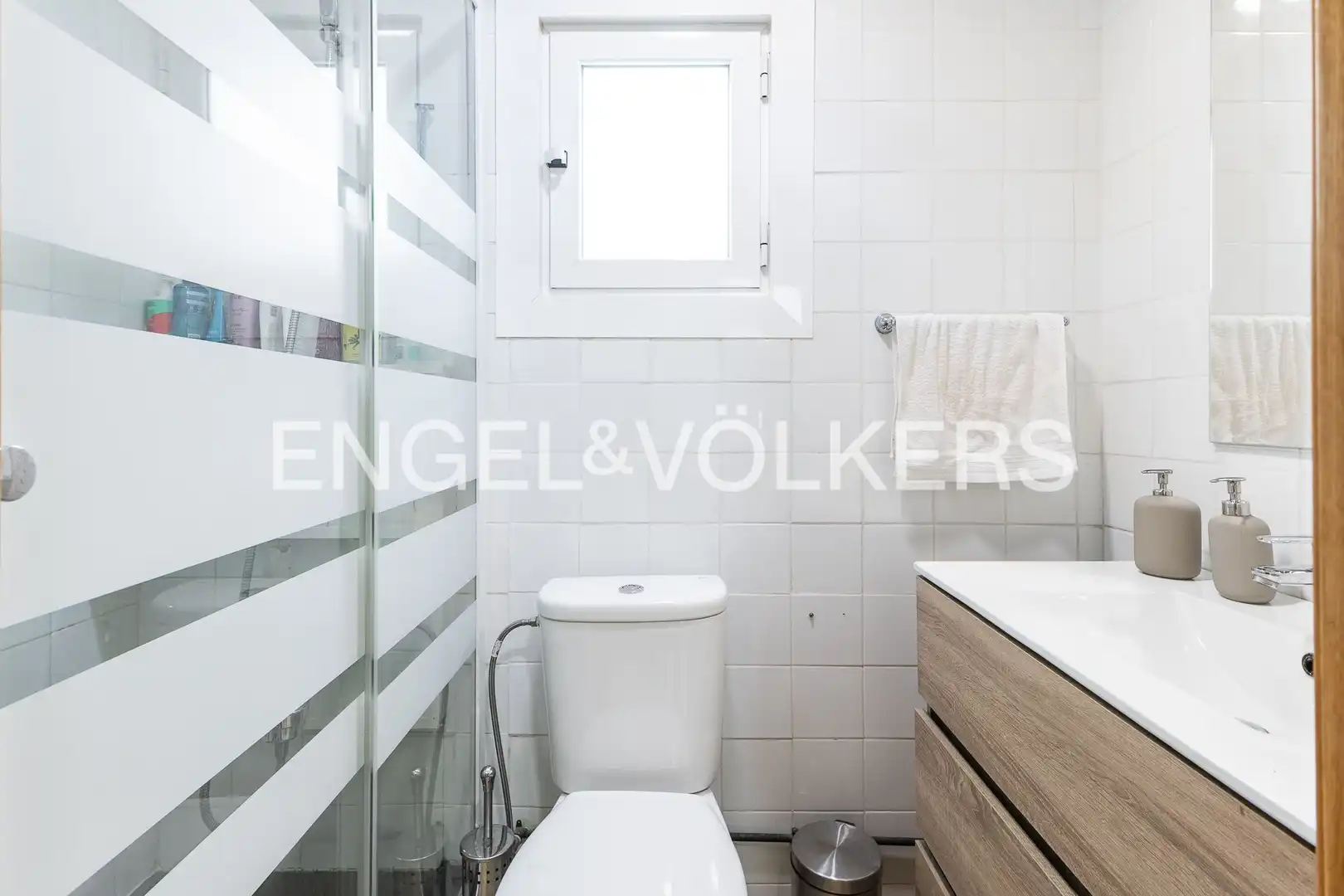 Bathroom of Flat for sale in Castellar del Vallès  with Air Conditioner, Heating and Balcony