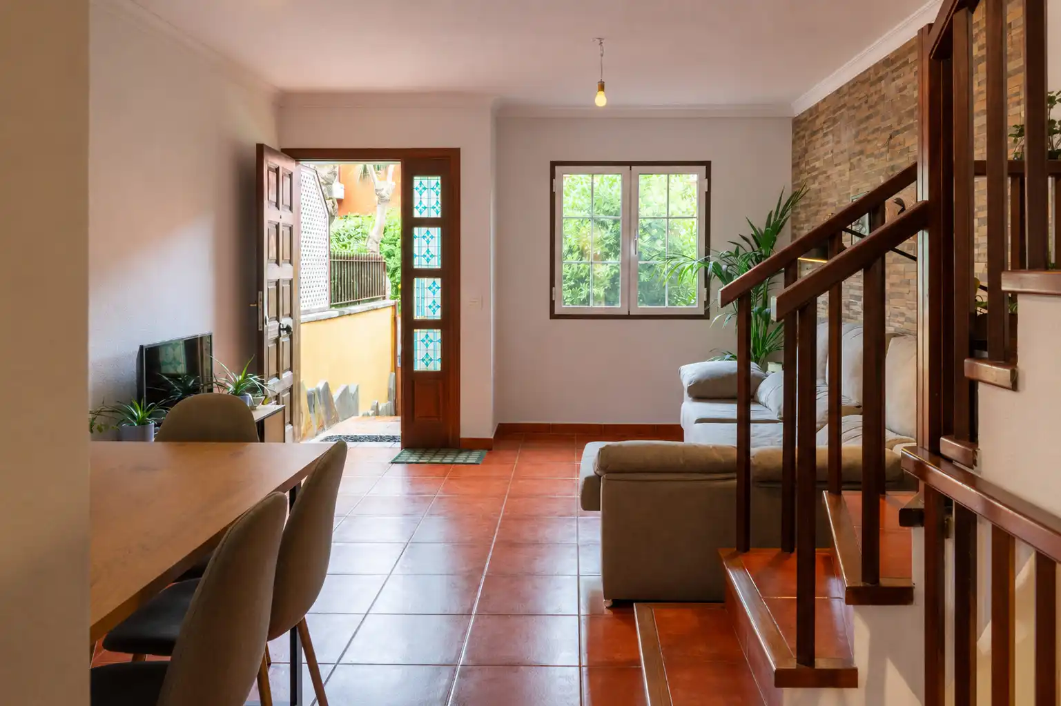 Sala d'estar de Casa adosada en venda en Tacoronte amb Jardí privat, Terrassa i Moblat