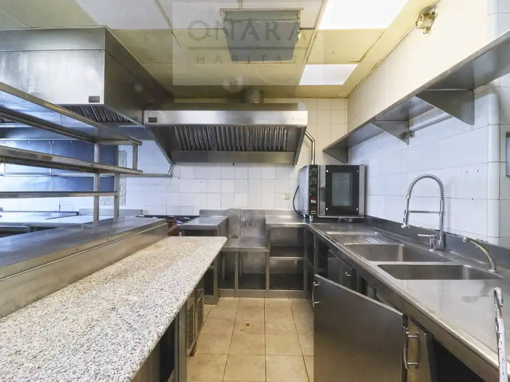 Kitchen of Commercial properties for sale in Hondarribia