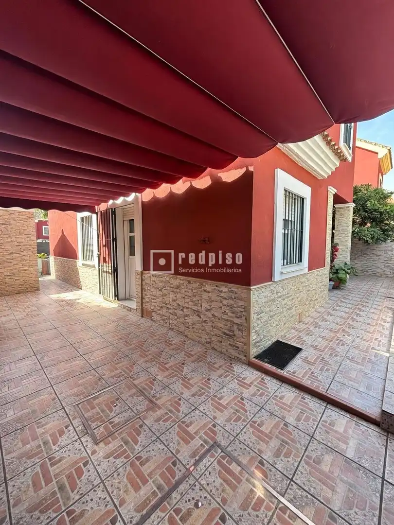 Terrace of Houses for sale in Mairena del Aljarafe  with Air Conditioner and Terrace