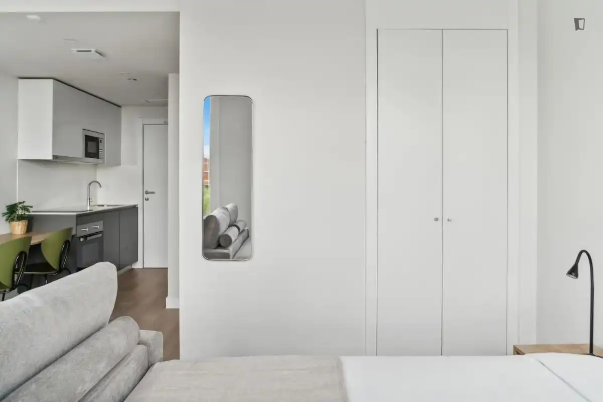 Habitación de Piso de alquiler en Madrid con Aire acondicionado, Amueblado y Internet