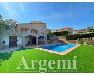 Vista exterior de Casa o xalet en venda en Sant Feliu de Codines amb Terrassa i Piscina