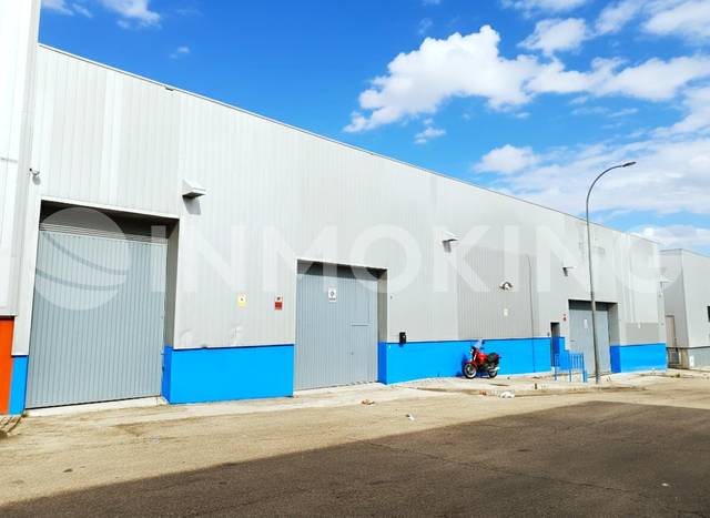 Nave industrial en Venta en El Barral Ferial