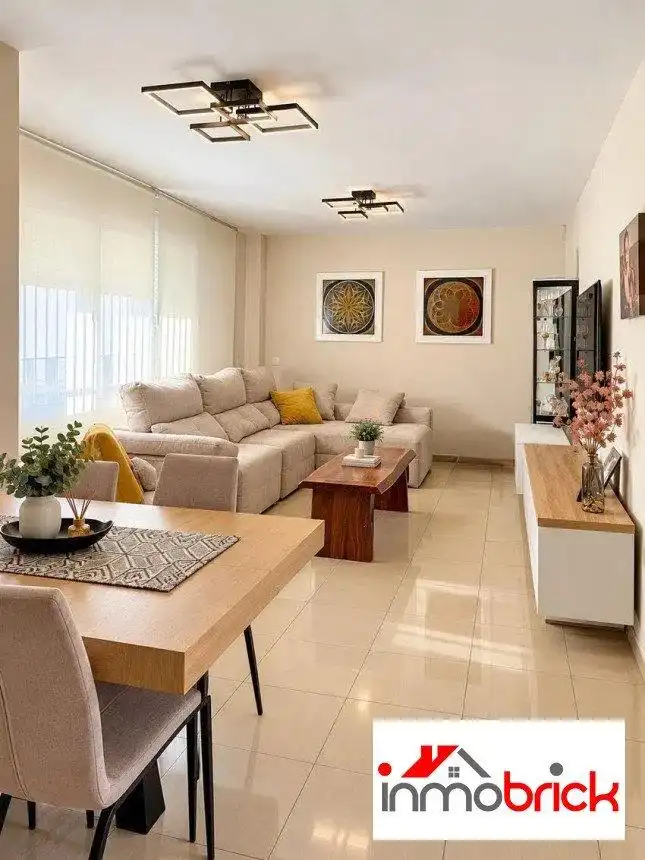 Casa con piscina in vendita a Jardin Lucena, imagen 3