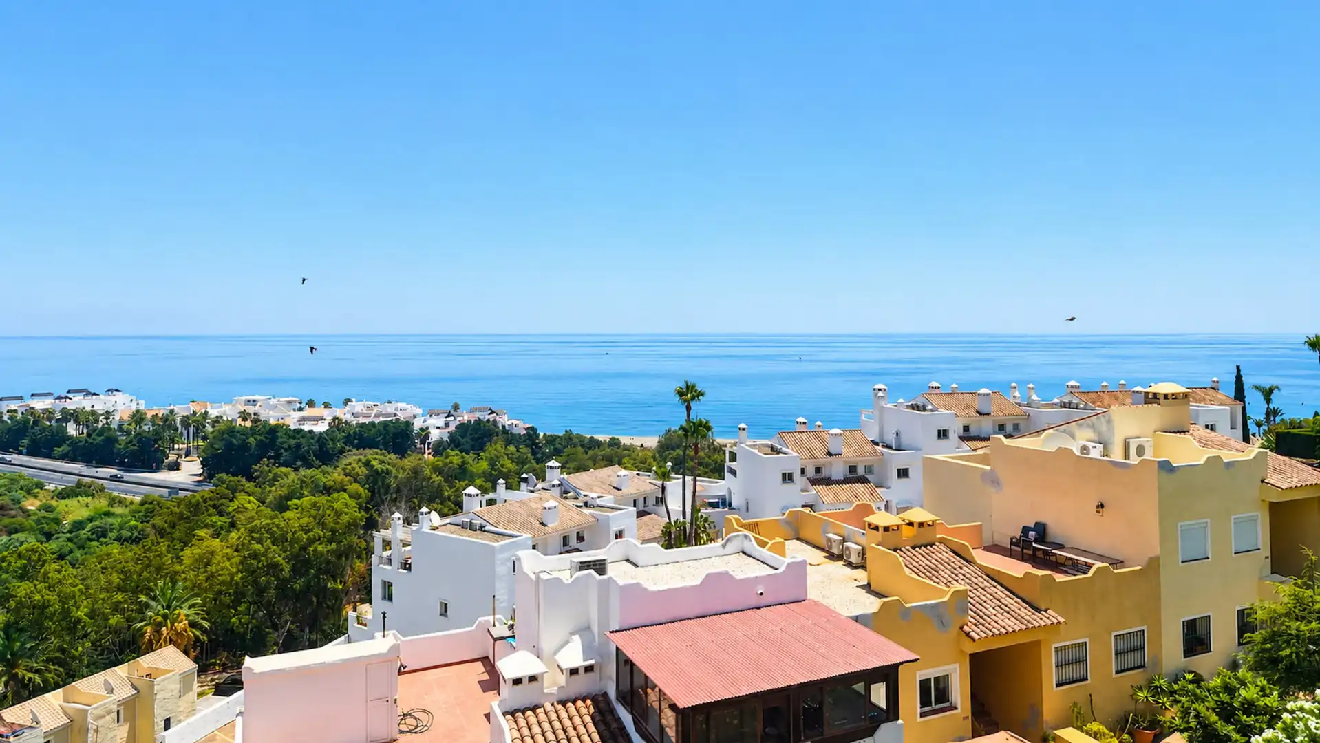 Vista exterior de Ático en venta en Casares con Aire acondicionado, Terraza y Piscina