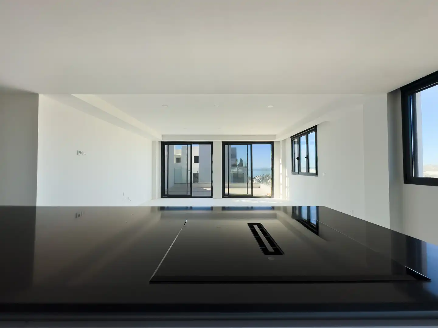 Sala d'estar de Apartament en venda en Casares amb Aire condicionat, Calefacció i Terrassa