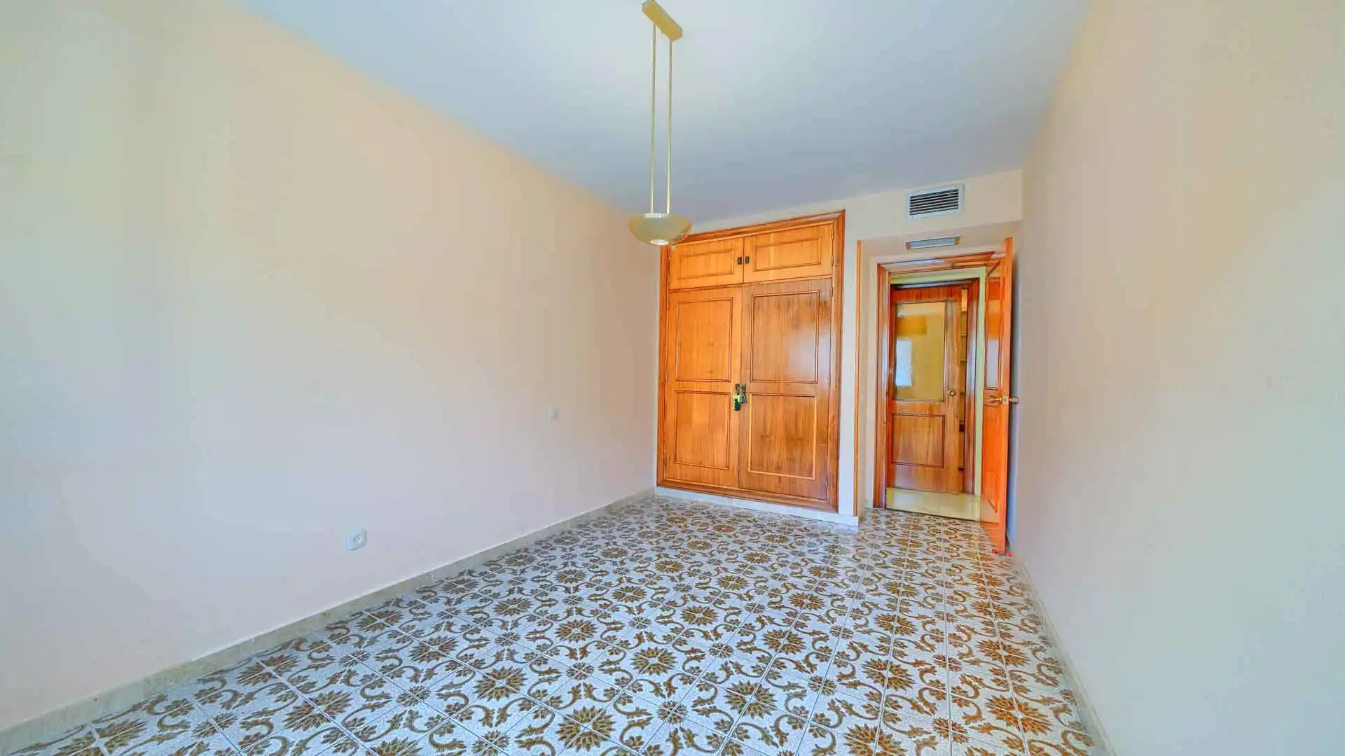 Apartamento en venta en Marbella con Aire acondicionado, Terraza y Trastero