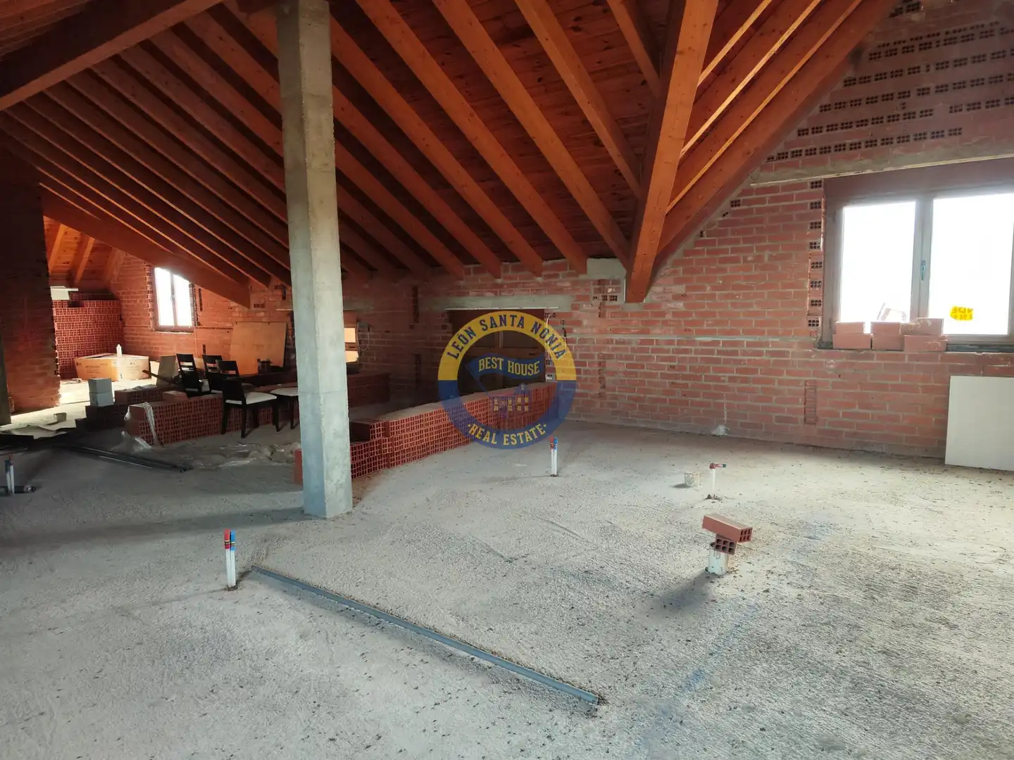 Local en venta en Villamañán