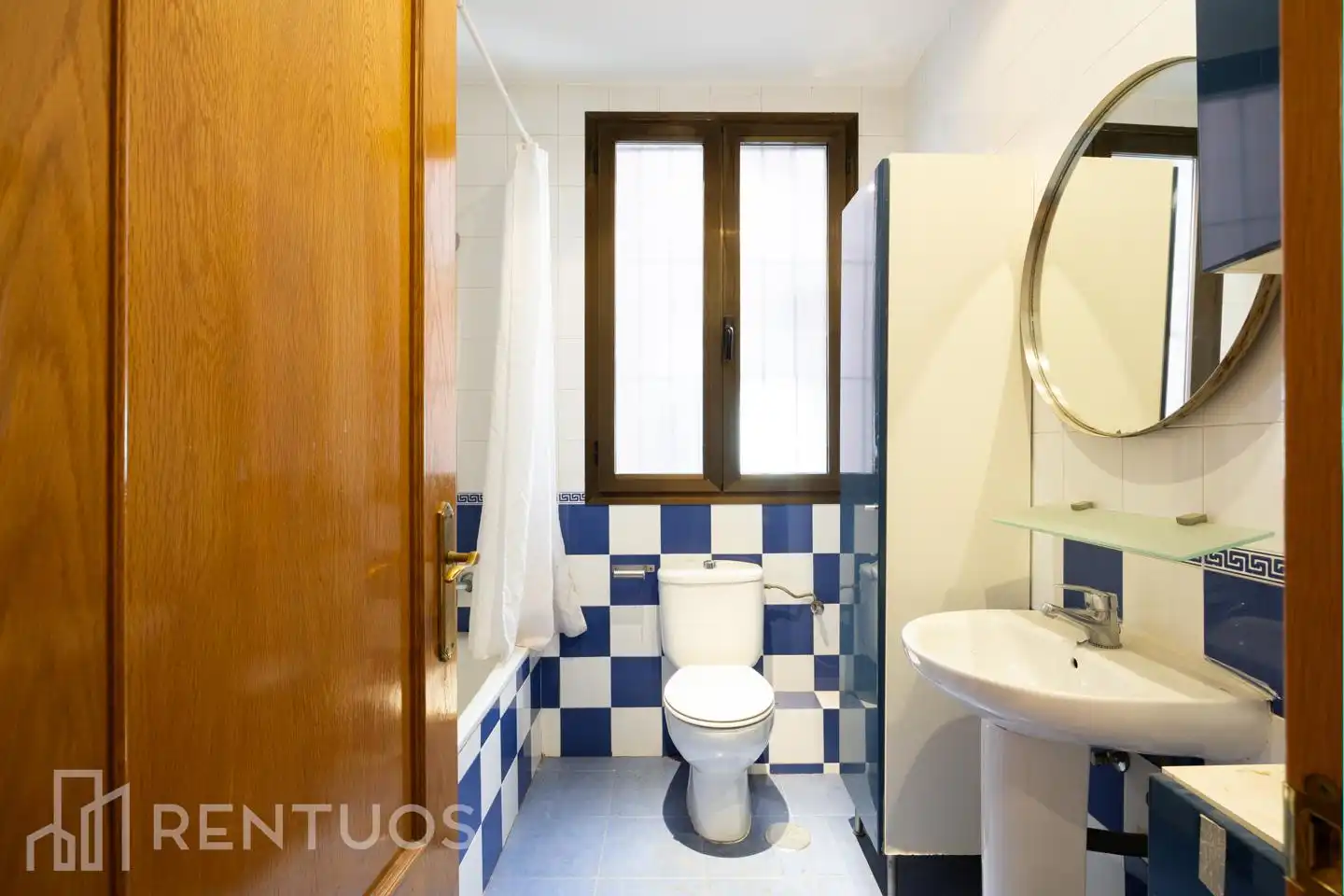 Badezimmer von Wohnung zur Miete in Madrid mit Heizung, Parkett und Möbliert
